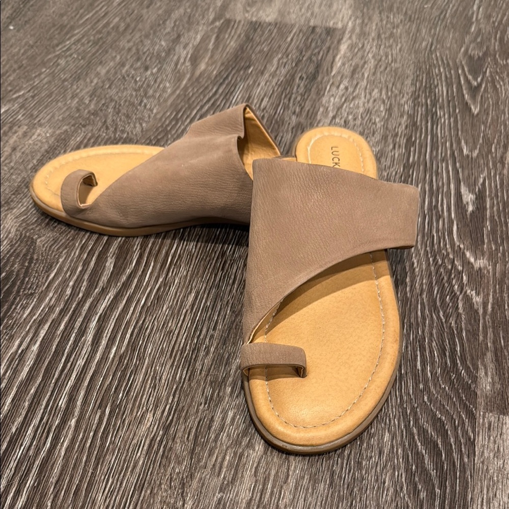 Lucky Brand Tan Sandals